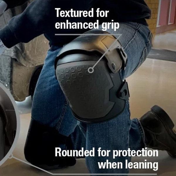 The Proflex Kneepads are easily worn even at the most extreme angles.